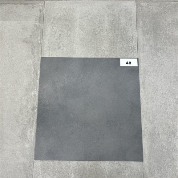 LOT 48: SPHYNX MAIN DARK GREY 60X60